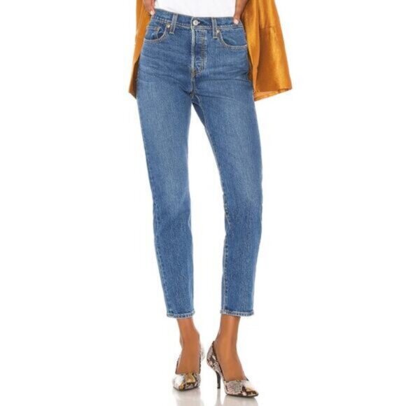 Levi's Wedgie Icon Fit In Charleston Moves Size 26 - Picture 1 of 9